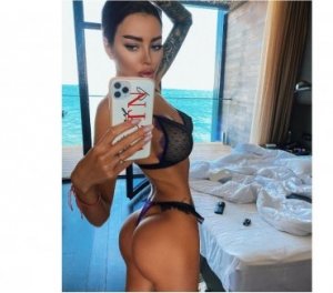 Elif outcall escort in Avenel